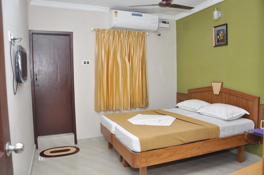 Central Residency Hotel Chennai Eksteriør billede